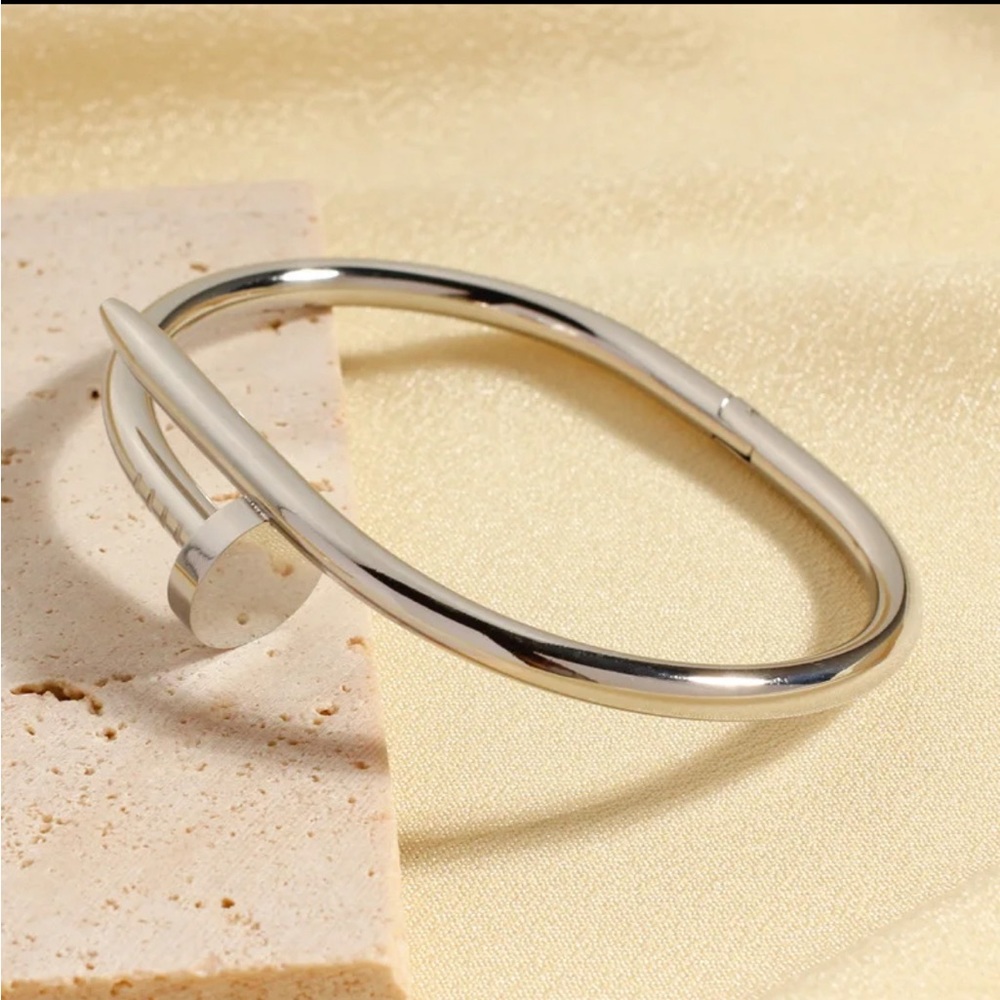 Nail Bracelet